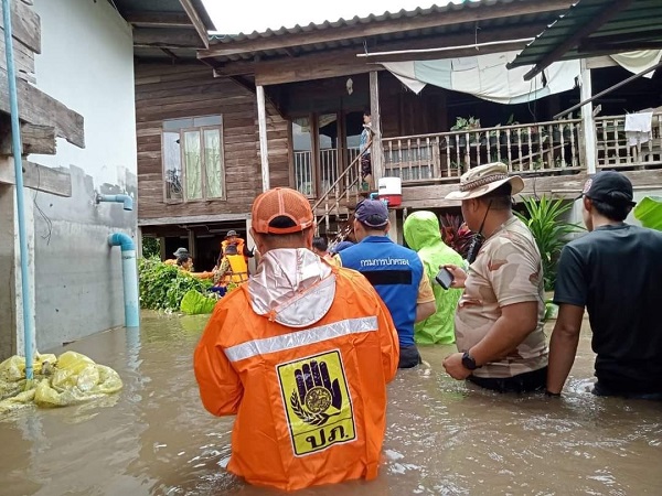 Foto - Sel suları köprüyü böyle yıktı