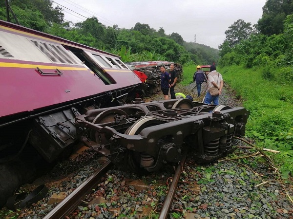 Foto - Sel suları köprüyü böyle yıktı