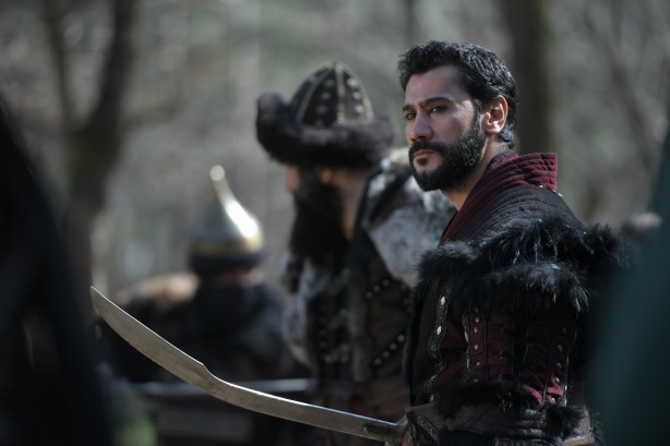 Selahaddin ters köşe yapacak! İzleyince çok şaşıracaksınız! Herkes bu bölümde şaşıp kalacak!