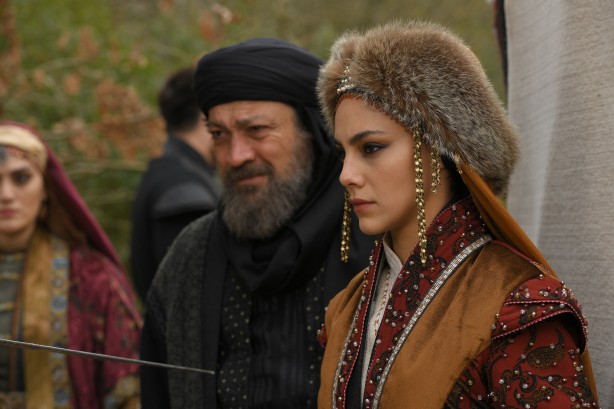 Foto - Selahaddin ters köşe yapacak! İzleyince çok şaşıracaksınız! Herkes bu bölümde şaşıp kalacak!