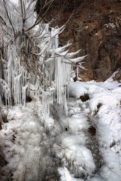 Foto - Şelale buz tuttu ortaya bu manzara çıktı
