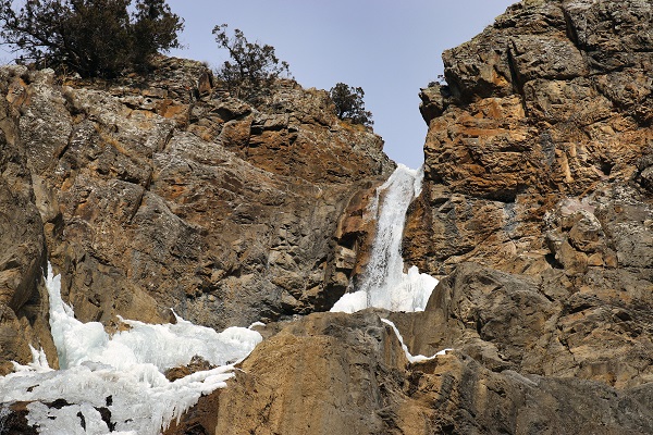 Foto - Şelale buz tuttu ortaya bu manzara çıktı