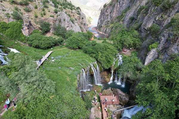 Foto - Şelaleleriyle meşhur o ilçe hedef büyüttü