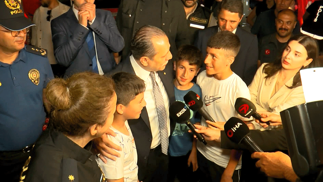 Foto - Selami Yıldız, Esenyurt'ta sahaya indi