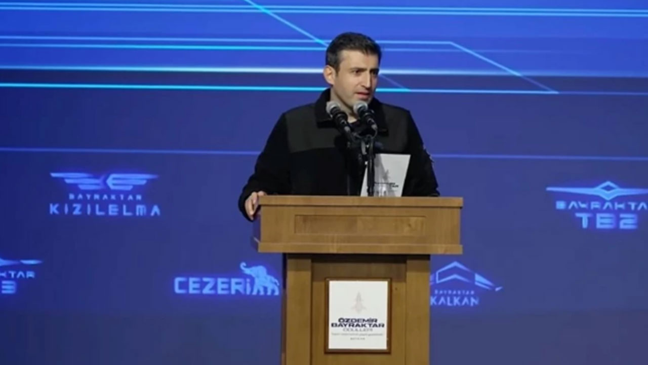 Foto - Selçuk Bayraktar, Baykar'ın yeni silahını dünyaya ilan etti: İnsanlı olanı geliyor