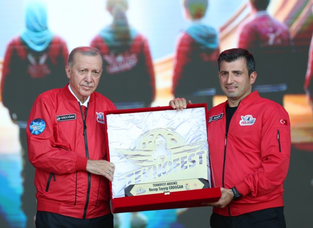 Foto - Selçuk Bayraktar bombayı patlattı! Kızılelma sonrası olay proje