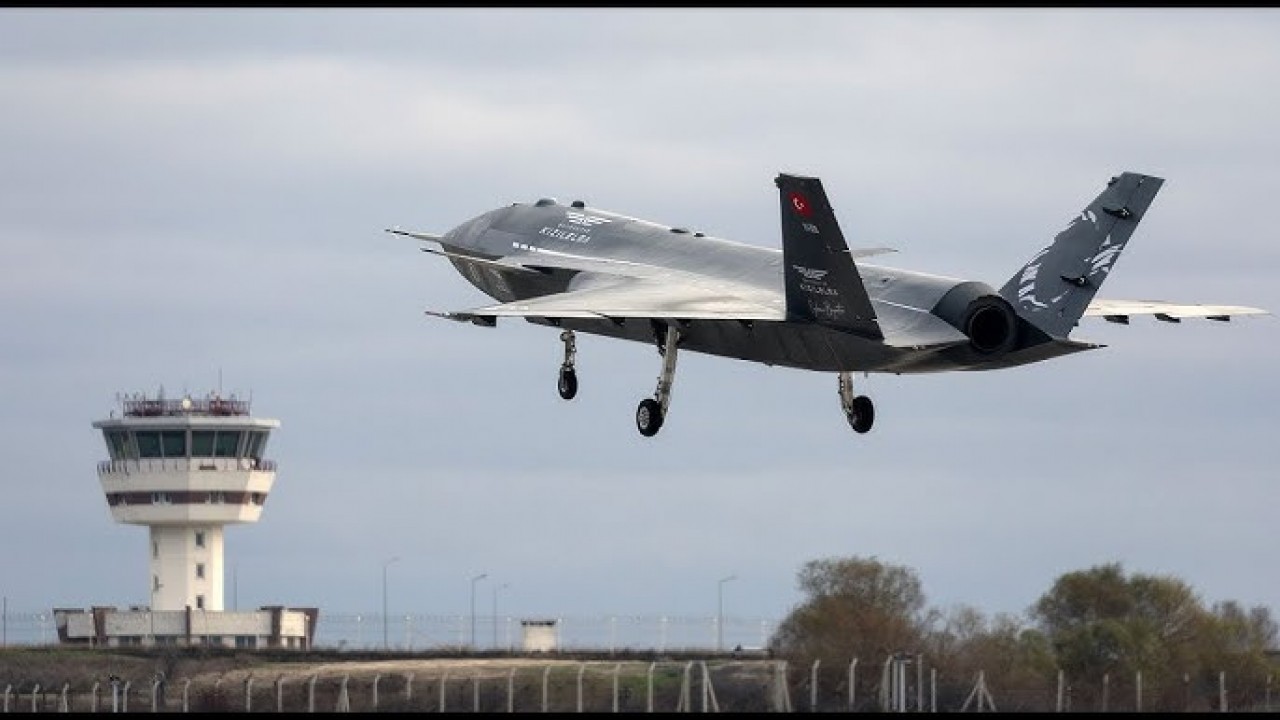 Foto - Selçuk Bayraktar gece yarısı Kızılelma bombasını resmen patlattı