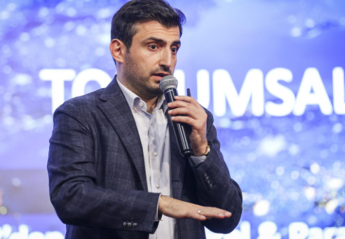 Selçuk Bayraktar gece yarısı paylaştı! Sosyal medya yıkıldı: Kızılelma'ya varıncaya kadar...