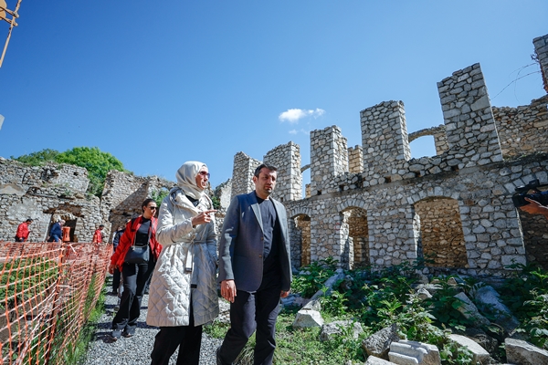 Foto - Selçuk Bayraktar gençlere böyle seslendi