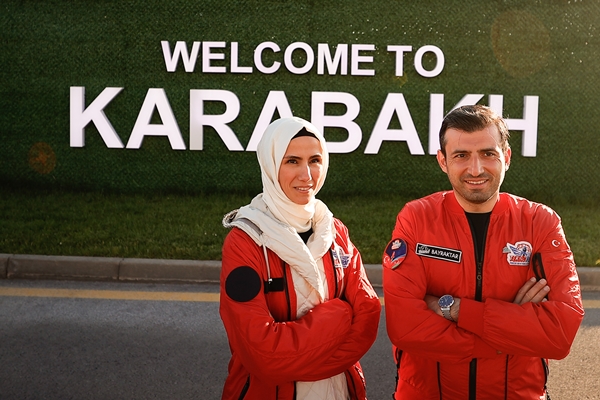 Foto - Selçuk Bayraktar gençlere böyle seslendi