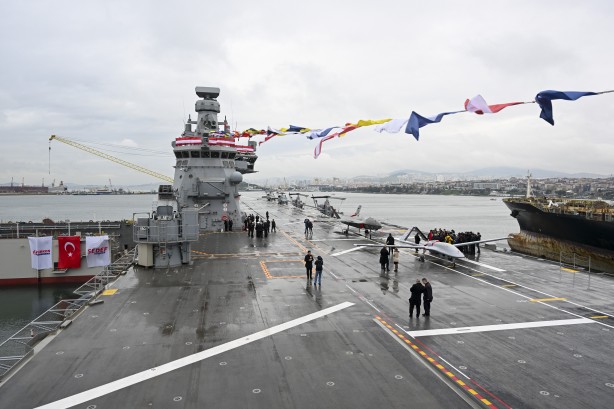 Selçuk Bayraktar heyecanlandıran yeni füze açıklaması! Kemankeş ilk kez tanıtılacak