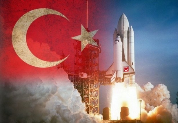 Foto - Selçuk Bayraktar SpaceX ile yarışa girişti