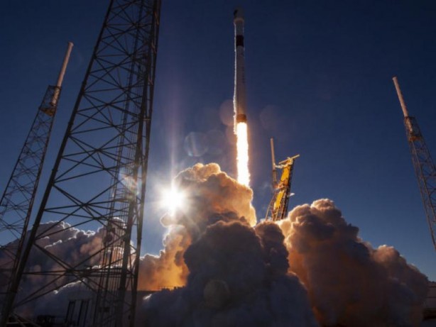 Foto - Selçuk Bayraktar SpaceX ile yarışa girişti