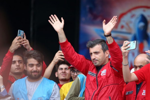 Foto - Selçuk Bayraktar: TB2 SİHA'larımız Türkiye'den dünyada her bir yere ihraç ediliyor! Türkiye'ye resmen rekor kırıyor