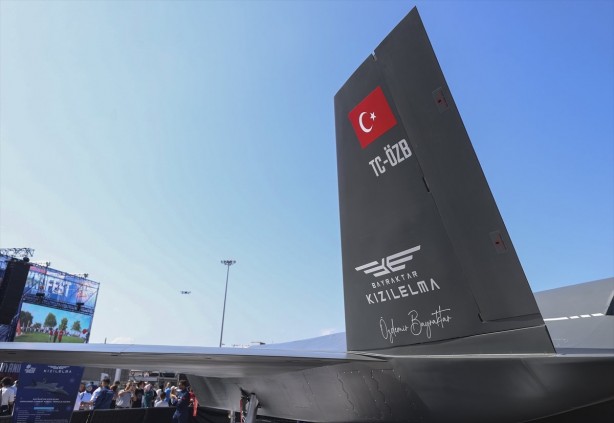 Selçuk Bayraktar TEKNOFEST Karadeniz'de duyurdu! Bayraktar Kızılelma müjdesi