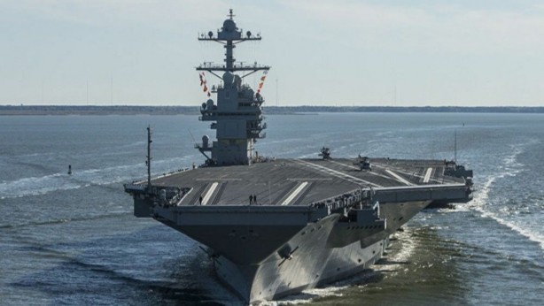 Foto - Selçuk Bayraktar ziyaret etmişti! Uçak gemisi hatalı çıktı, herkes şokta