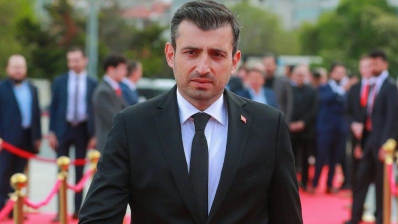 Selçuk Bayraktar'a yönelik alçak planı canlı yayında açıkladı: Vazgeçmeleri için uyarıldılar