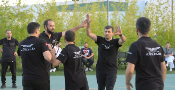 Selçuk Bayraktar'ı ilk defa böyle göreceksiniz! O anları herkesi şaşırttı