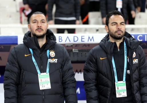 Foto - Selçuk İnan Süper Lig’e geri dönüyor! Sürpriz takıma imzayı atacak… Herkesi hayrete düşürdü