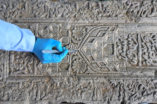 Selçuklu dönemine ait! Van Gölü'nden çıktı orijinal haline kavuşacak