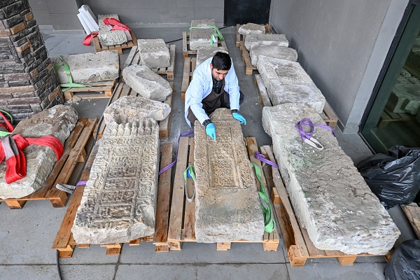 Foto - Selçuklu dönemine ait! Van Gölü'nden çıktı orijinal haline kavuşacak