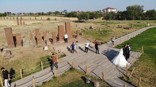 Foto - Selçuklu Mezarlığı dolup taştı