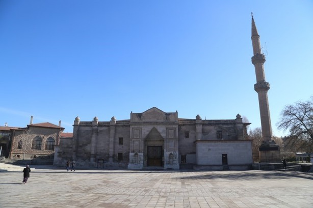 Foto - Selçuklu mimarisinin en güzel örneklerinden: Karamanoğlu Ulu Camii