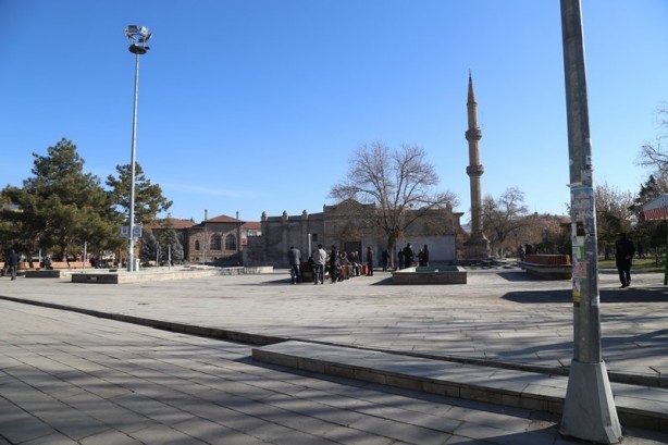 Selçuklu mimarisinin en güzel örneklerinden: Karamanoğlu Ulu Camii
