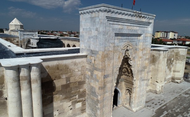 Foto - Selçuklu'nun eşsiz eserlerinden: Sultanhanı Kervansarayı