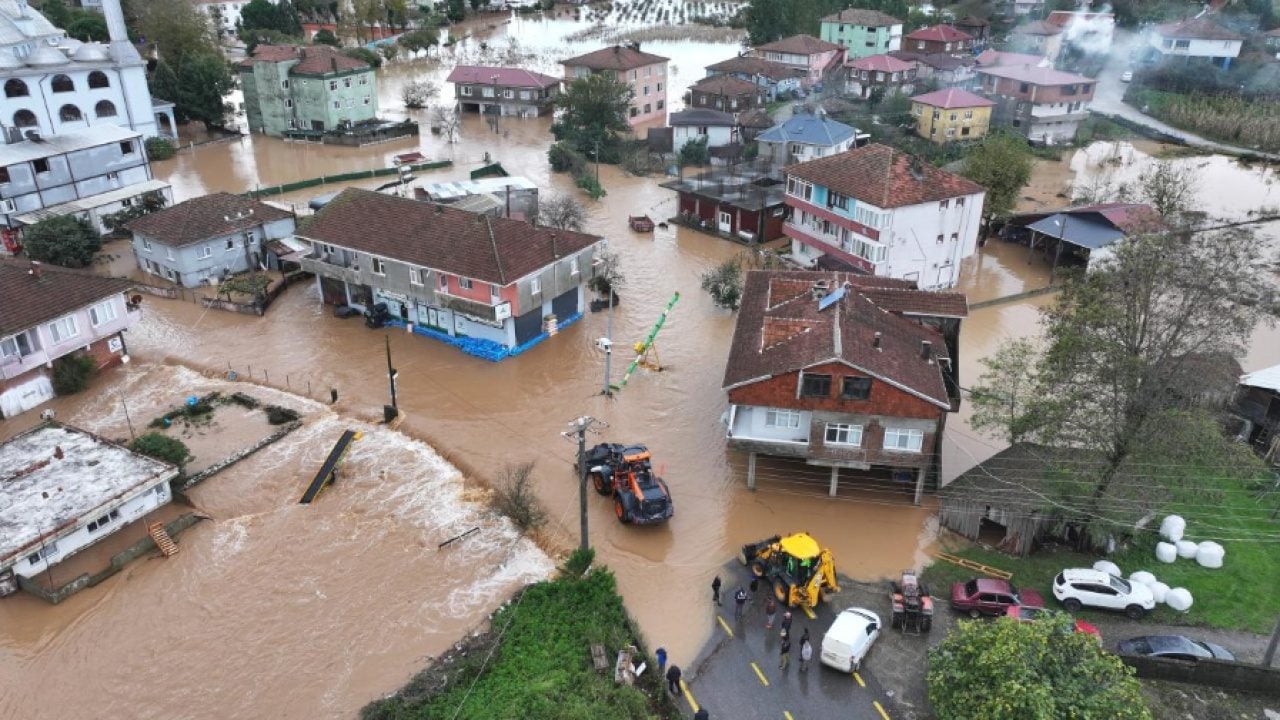 Selden etkilenen ailelere destek: Hane başına 10 bin lira ödeniyor