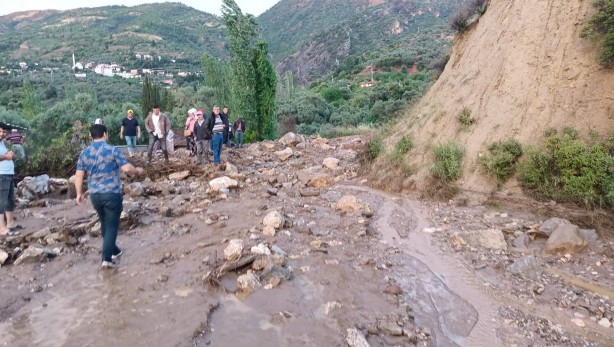 Foto - Sele kapılan araç hurdaya döndü