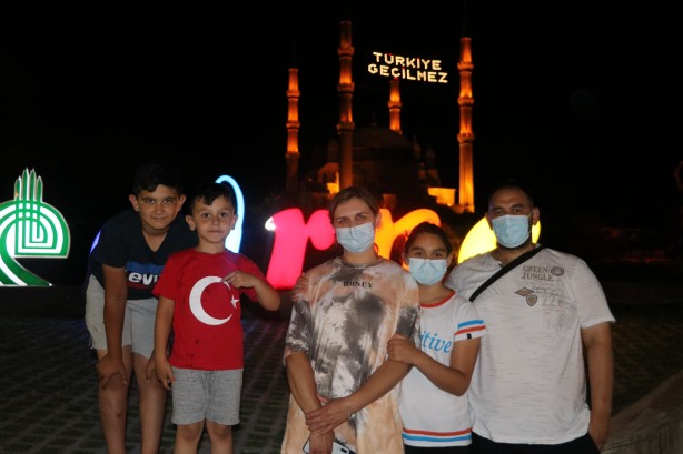 Foto - Selimiye Camii’nde 15 Temmuz ruhu yaşatılıyor! "Türkiye Geçilmez" yazılı mahya asıldı