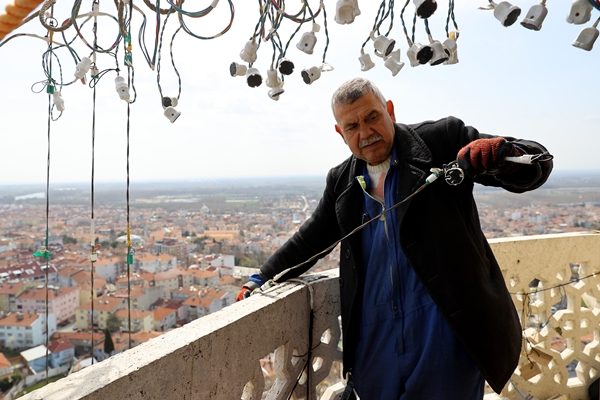 Foto - Selimiye Camisi mahyalarla donatıldı