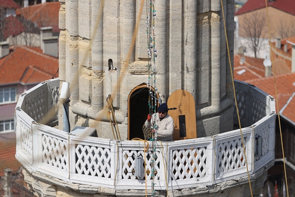 Foto - Selimiye Camisi mahyalarla donatıldı