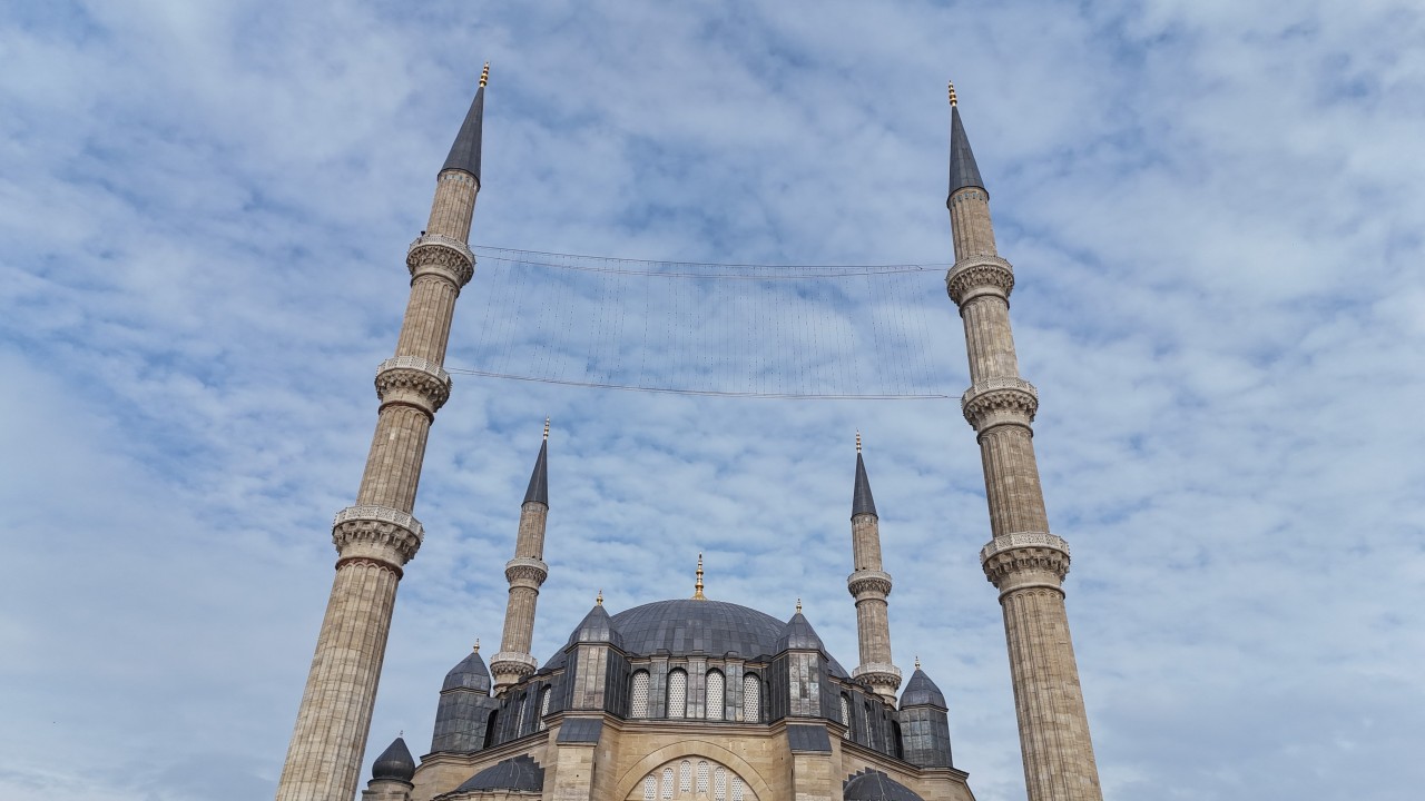 Foto - Selimiye'nin mahyası Yunanistan'dan da görünüyor