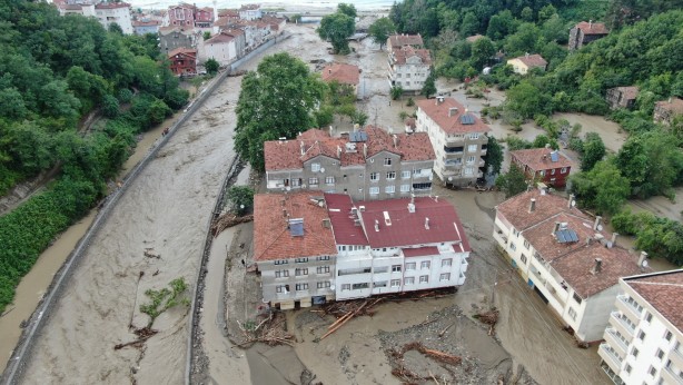 Foto - Selin yıktığı köy havadan görüntülendi!