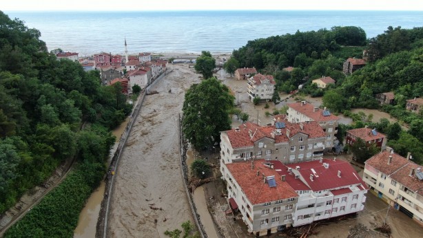 Foto - Selin yıktığı köy havadan görüntülendi!