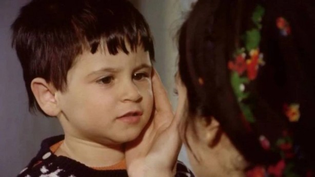 Selvi Boylum Al Yazmalım'ın Samet'i kız çocuğu çıktı!