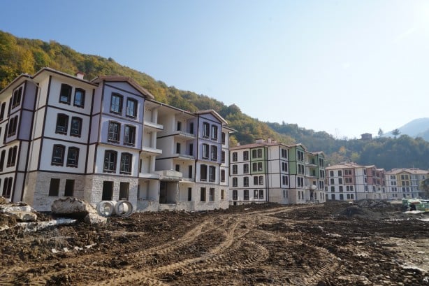 Selzedeler evlerine kavuşuyor! Bozkurt adeta yeniden inşa edildi