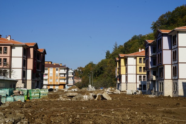 Foto - Selzedeler evlerine kavuşuyor! Bozkurt adeta yeniden inşa edildi