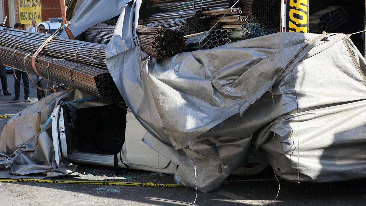 Foto - Sen delirdin mi adam! İzmir savaş alanına döndü!