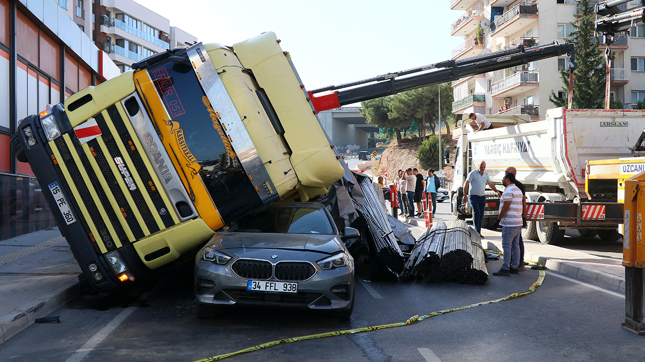 Foto - Sen delirdin mi adam! İzmir savaş alanına döndü!