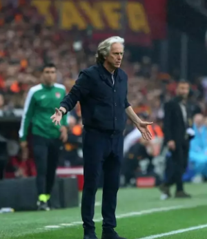 Foto - Sen kendini ne sanıyorsun be adam! İyice haddini aştı: Sen kim, Fenerbahçe kim!