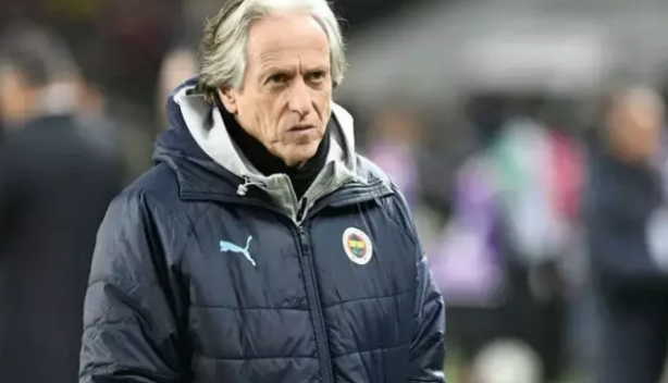 Foto - Sen kendini ne sanıyorsun be adam! İyice haddini aştı: Sen kim, Fenerbahçe kim!