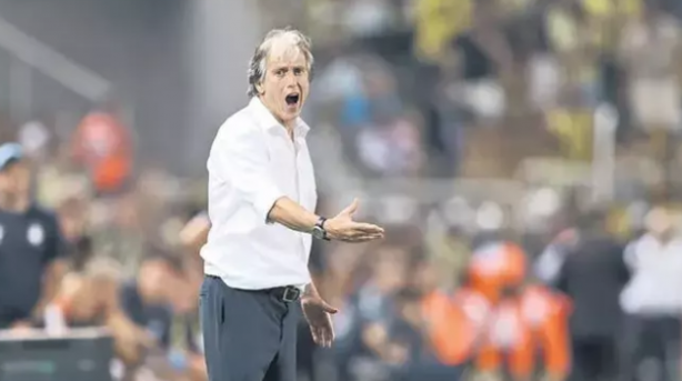 Foto - Sen kendini ne sanıyorsun be adam! İyice haddini aştı: Sen kim, Fenerbahçe kim!