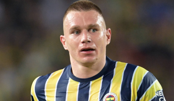 Sen misin Fenerbahçe'yi bırakıp giden: Gittiği takımda dibi gördü! Menajeri mesaj gönderdi!