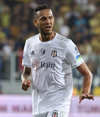 Foto - Sen ne yaptın böyle Josef De Souza! Bu sefer çizmeyi aştı!