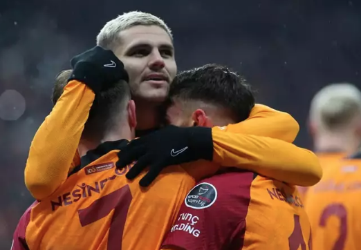 Foto - Sen ne yaptın böyle Mauro Icardi! Dünyada sadece 3 kişide var... Büyük şok yaşattı!