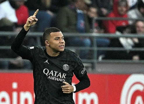 Foto - Sen ne yaptın böyle Ronaldo! 38 yaşında bunu da yaptı bile...