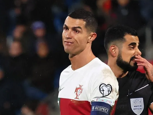 Foto - Sen ne yaptın böyle Ronaldo! 38 yaşında bunu da yaptı bile...
